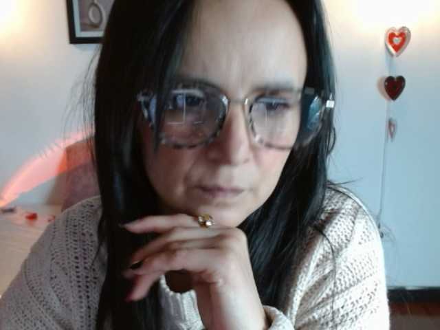 julianaLX's BongaCams show and profile