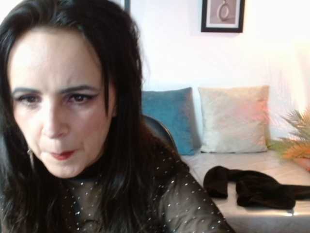 julianaLX's BongaCams show and profile
