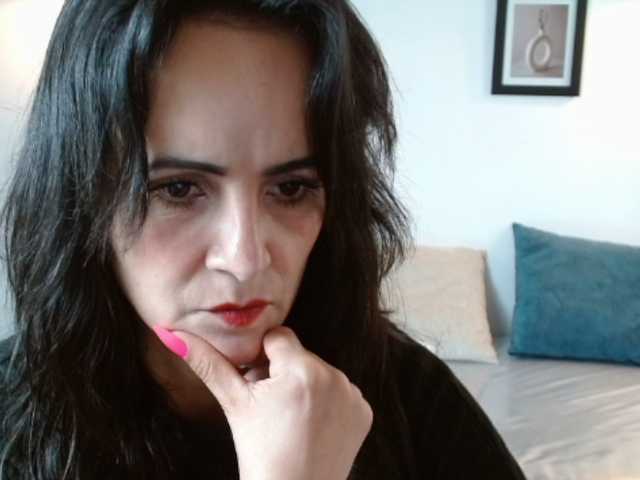 julianaLX's BongaCams show and profile