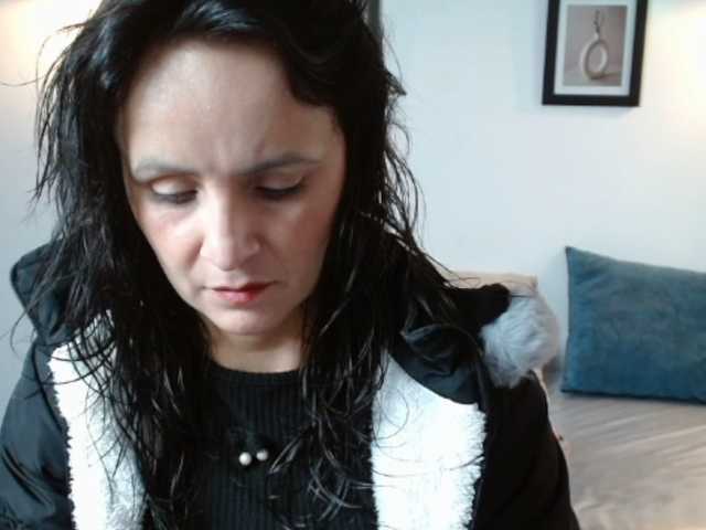 julianaLX's BongaCams show and profile