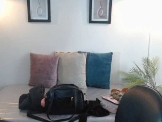 julianaLX Live Cam on BongaCams