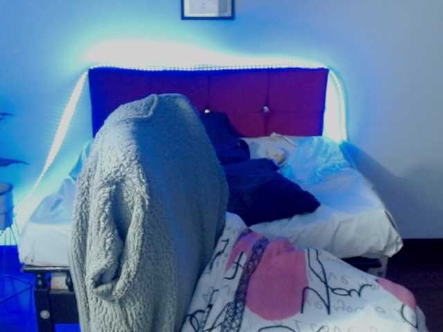 julianaLX's BongaCams show and profile