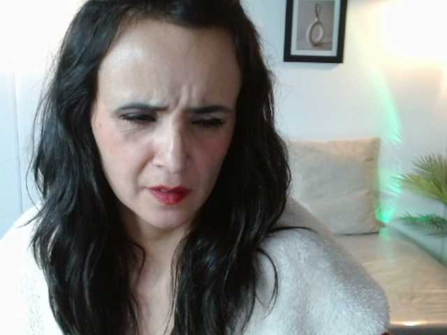 julianaLX's BongaCams show and profile