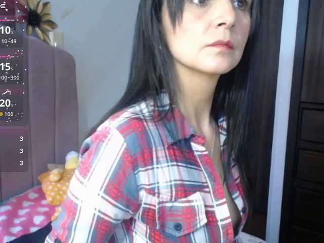 julianaLX's BongaCams show and profile