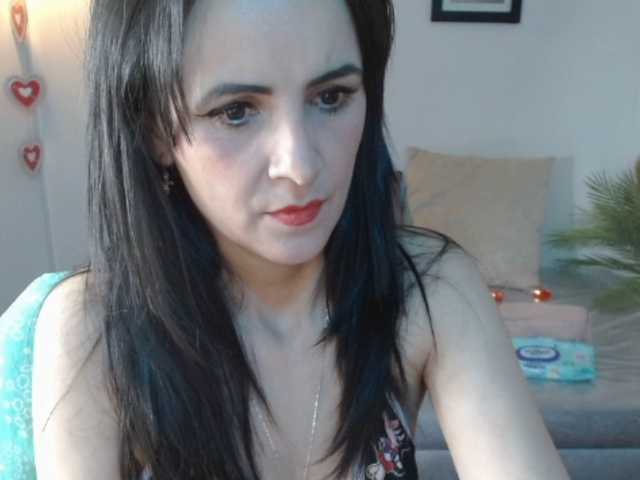 julianaLX's BongaCams show and profile