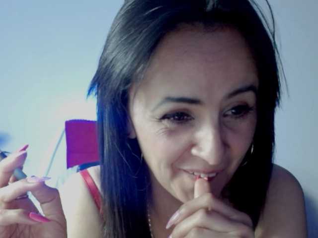 julianaLX's BongaCams show and profile