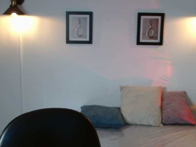 julianaLX's BongaCams show and profile