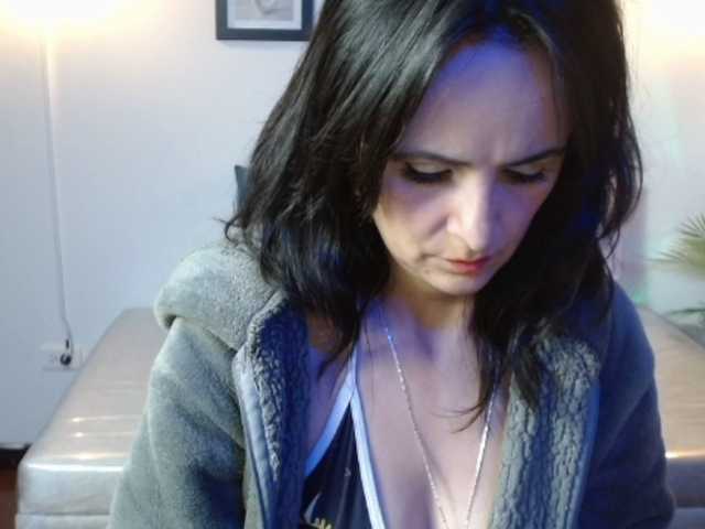 julianaLX's BongaCams show and profile