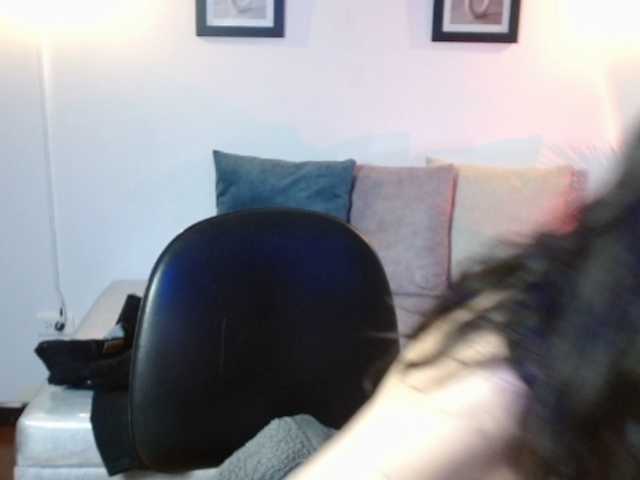 julianaLX's BongaCams show and profile