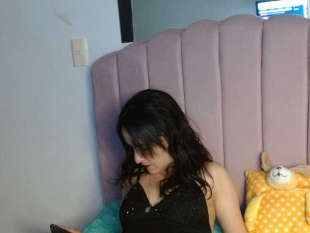 julianaLX's BongaCams show and profile