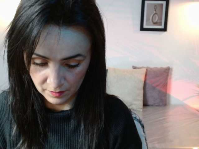 julianaLX's BongaCams show and profile