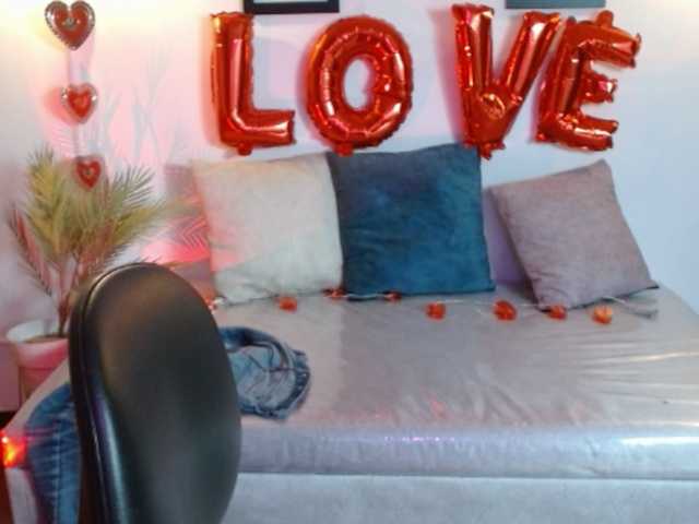 julianaLX's BongaCams show and profile