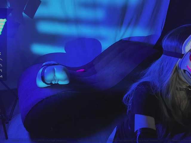 FemEnigma's BongaCams show and profile