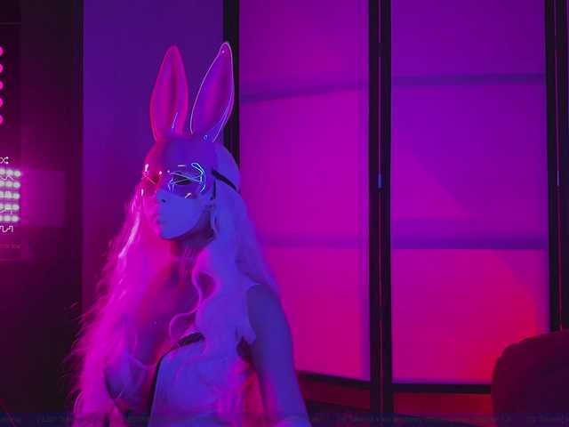 FemEnigma's BongaCams show and profile