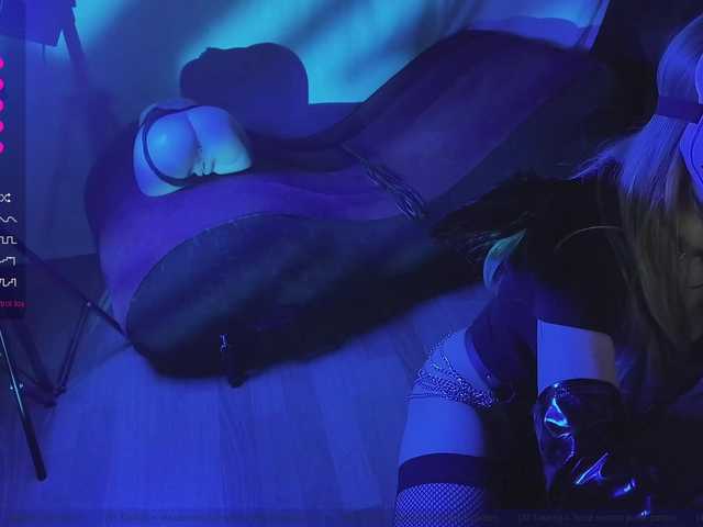 FemEnigma's BongaCams show and profile