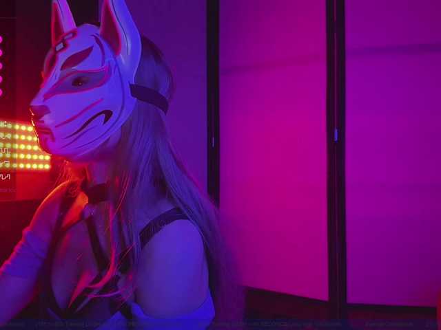 FemEnigma's BongaCams show and profile