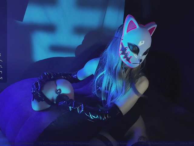 FemEnigma's BongaCams show and profile