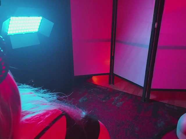 FemEnigma's BongaCams show and profile