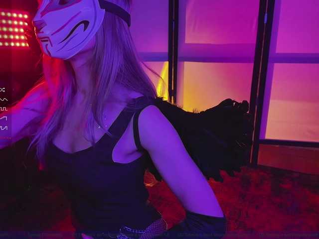 FemEnigma's BongaCams show and profile