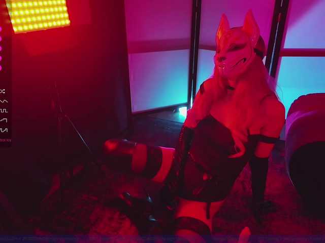 FemEnigma's BongaCams show and profile