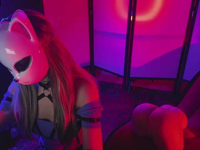 FemEnigma's BongaCams show and profile