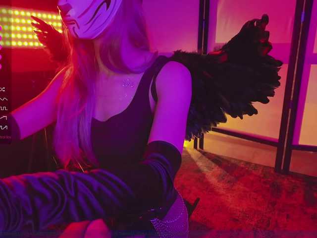 FemEnigma's BongaCams show and profile