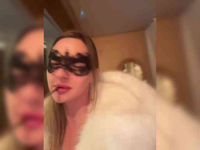 BIGTITTS-JANE webcam