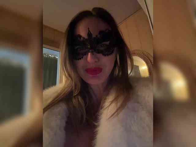 BIGTITTS-JANE webcam