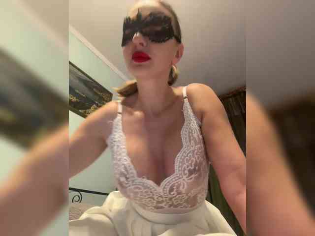 BIGTITTS-JANE webcam