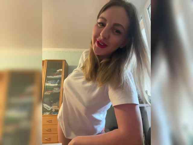 BIGTITTS-JANE webcam