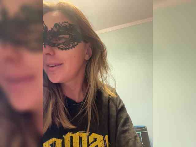 BIGTITTS-JANE webcam