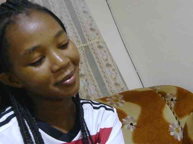 lunaeva Live Webcam on BongaCams