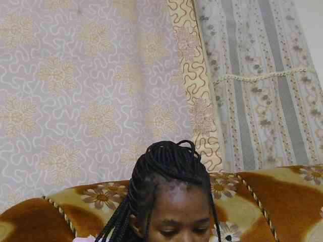 lunaeva Live Webcam on BongaCams