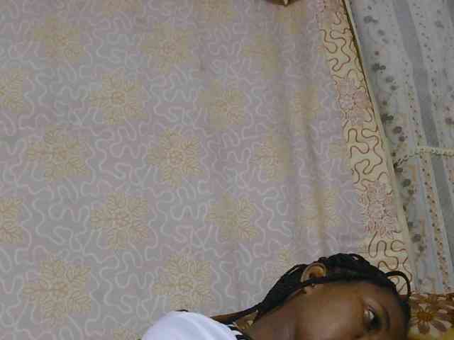 lunaeva Live Webcam on BongaCams