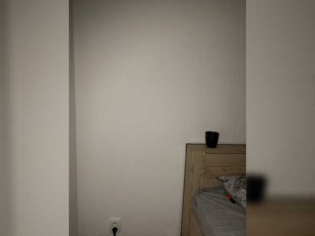 miahollis's BongaCams show and profile