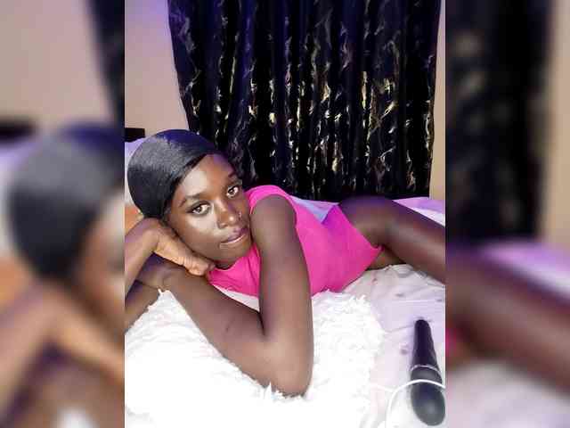 MythicalEbony webcam