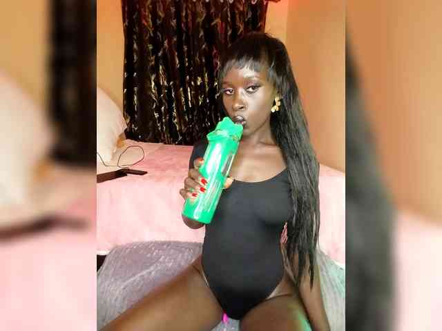 MythicalEbony webcam