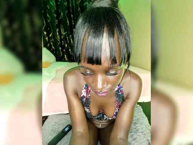 MythicalEbony webcam