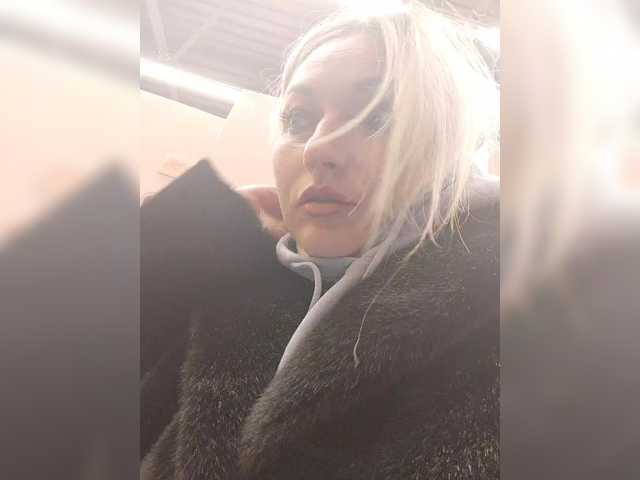 Magic7788's BongaCams show and profile