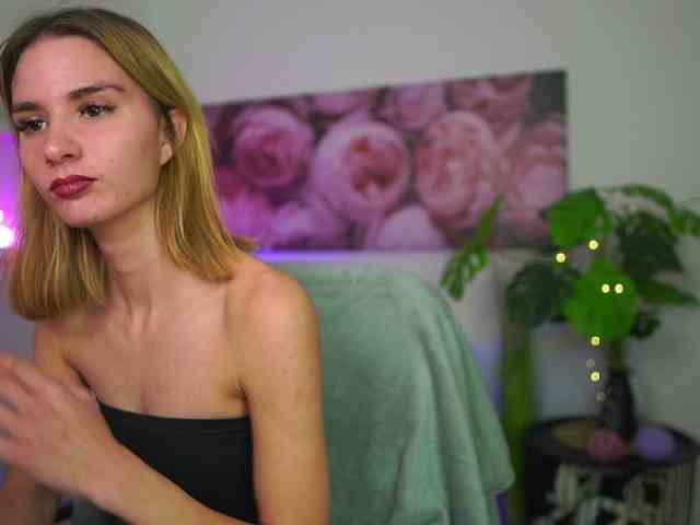 BellaYoungxXx webcam