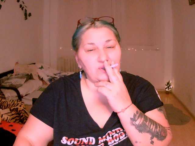 BlondyBigBoobs's Thumb Image