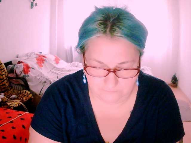 Blondybigboobs webcam