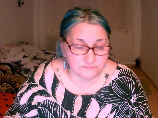 Preview of blondybigboobs