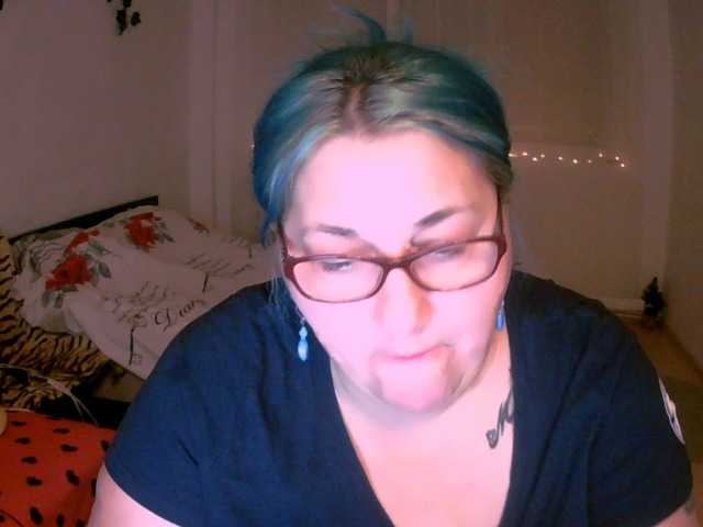 Blondy Big Boobs (BlondyBigBoobs)