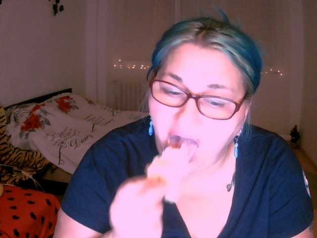 BlondyBigBoobs's Thumb Image