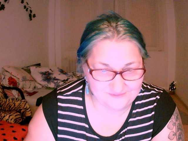 Preview of blondybigboobs