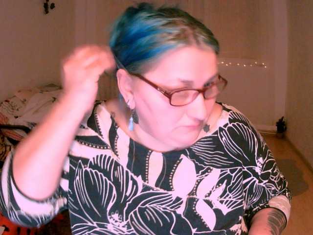 BlondyBigBoobs's Thumb Image