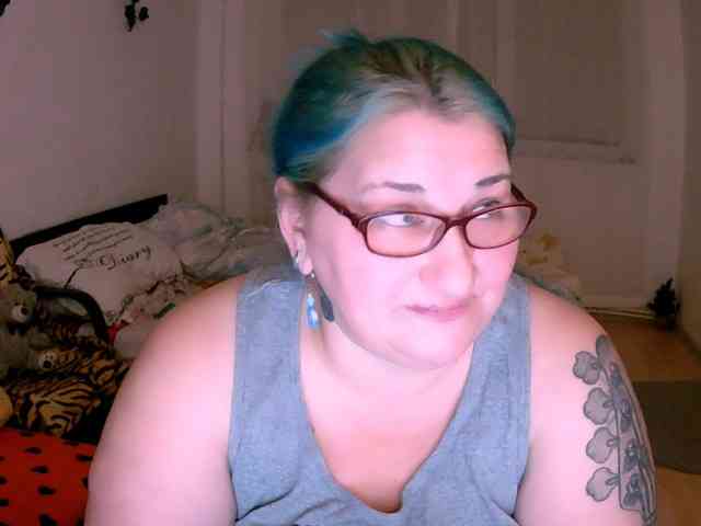 BlondyBigBoobs webcam