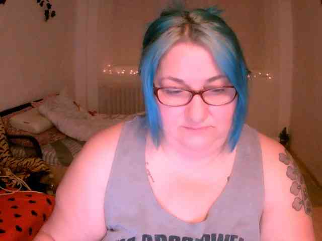 BlondyBigBoobs webcam