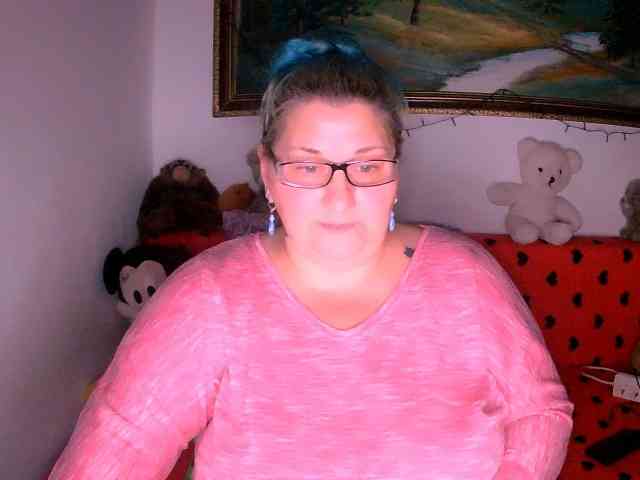 BlondyBigBoobs webcam